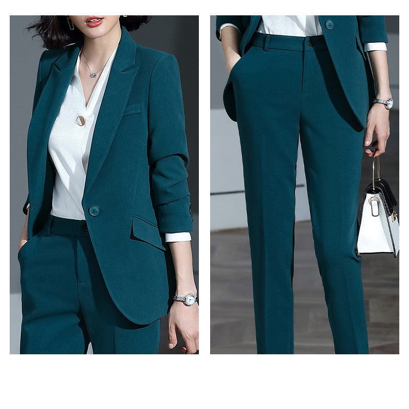 Elegant Women's Suit