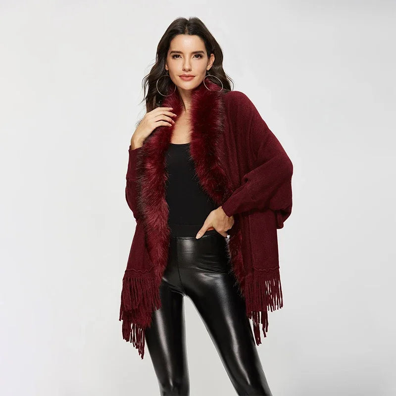 Elegant Fur Collar Winter Cloak