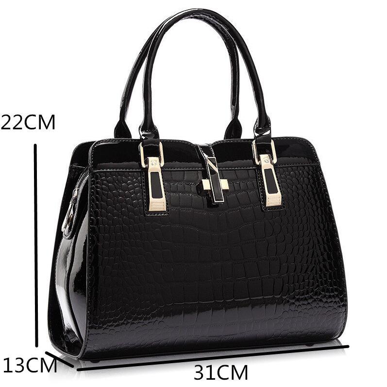 High Quality Pocket Design Shoulder Handbag