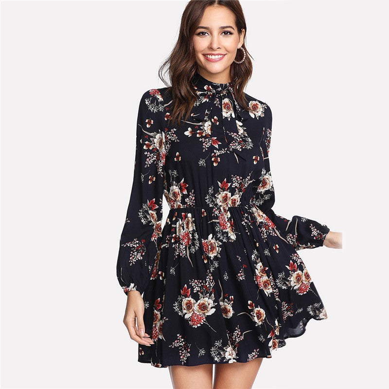 Robe d'été florale multicolore élégante à manches longues et taille haute 