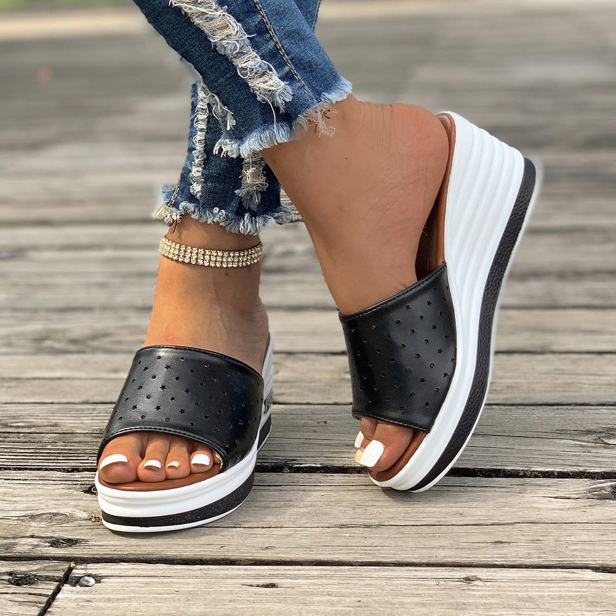 Fish Mouth Hollow Design Wedge Sandals