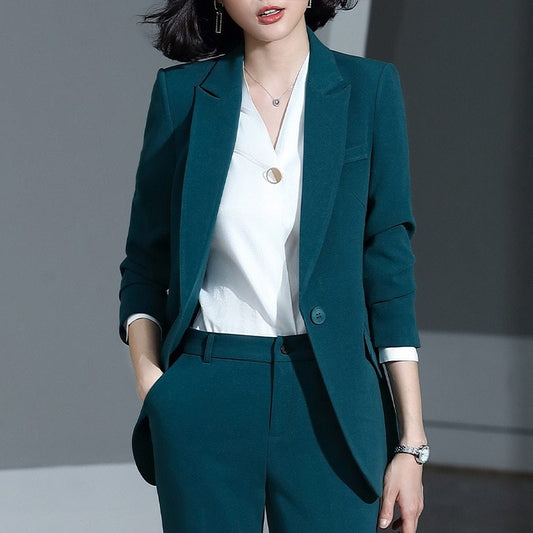 Elegant Women's Suit